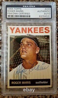 1964 Topps Yankees Roger Maris Crisply Autographed #225 Card Psa/dna Slabbed