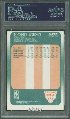 Bulls Michael Jordan Authentic Signed Card 1988 Fleer #17 PSA/DNA SLABBED