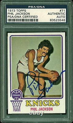 Knicks Phil Jackson Authentic Signed 1973 Topps #71 Card PSA/DNA Slabbed