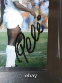 Pele Autographed Signed 4x6 Photo Slabbed PSA/DNA Santos New York Cosmos Brazil